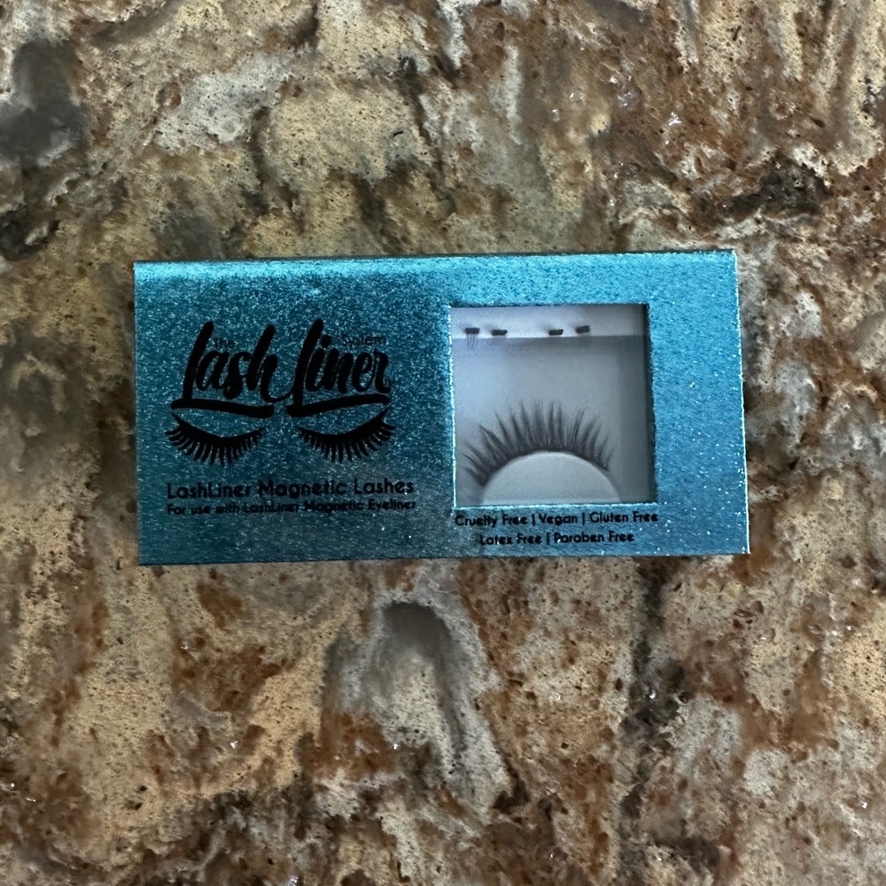 LashLiner Magnetic Lashes, New in Box